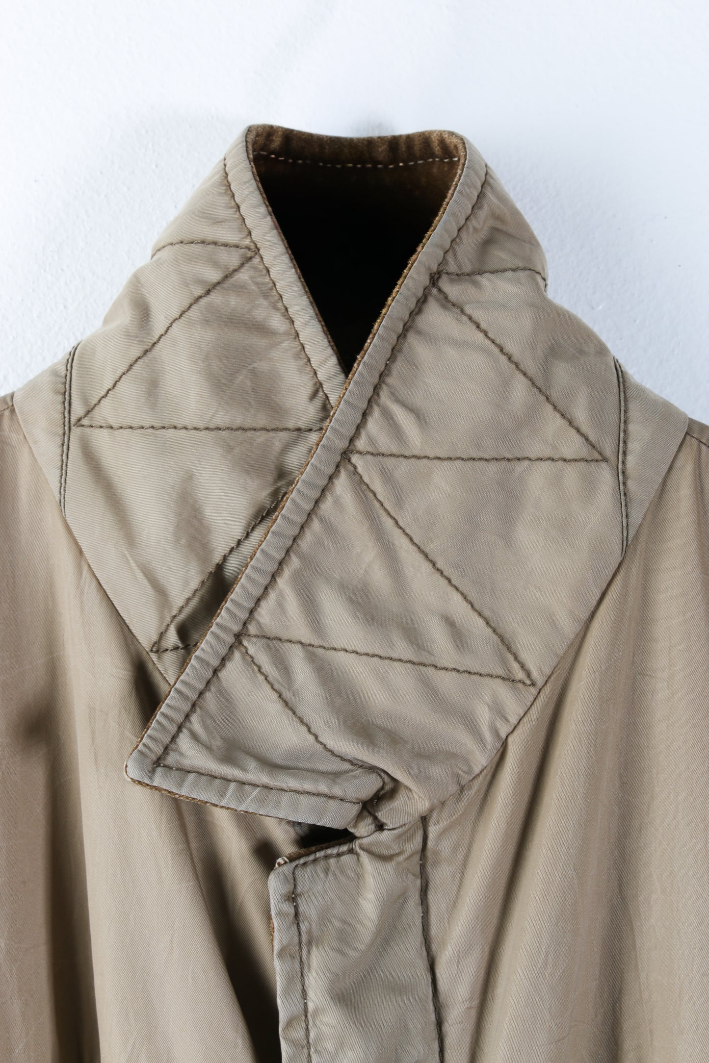 Cappotto Prada Linea Rossa in lana beige