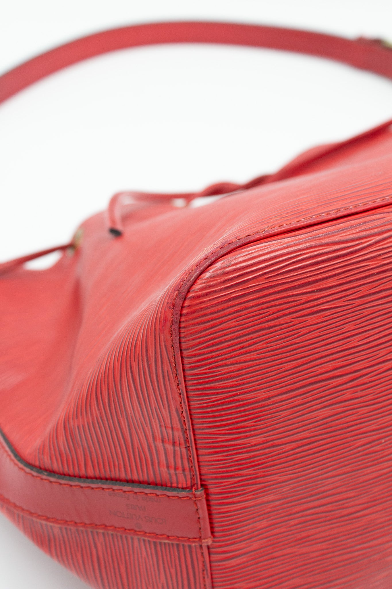 Louis Vuitton Noé Red Epi Leather Bucket Bag