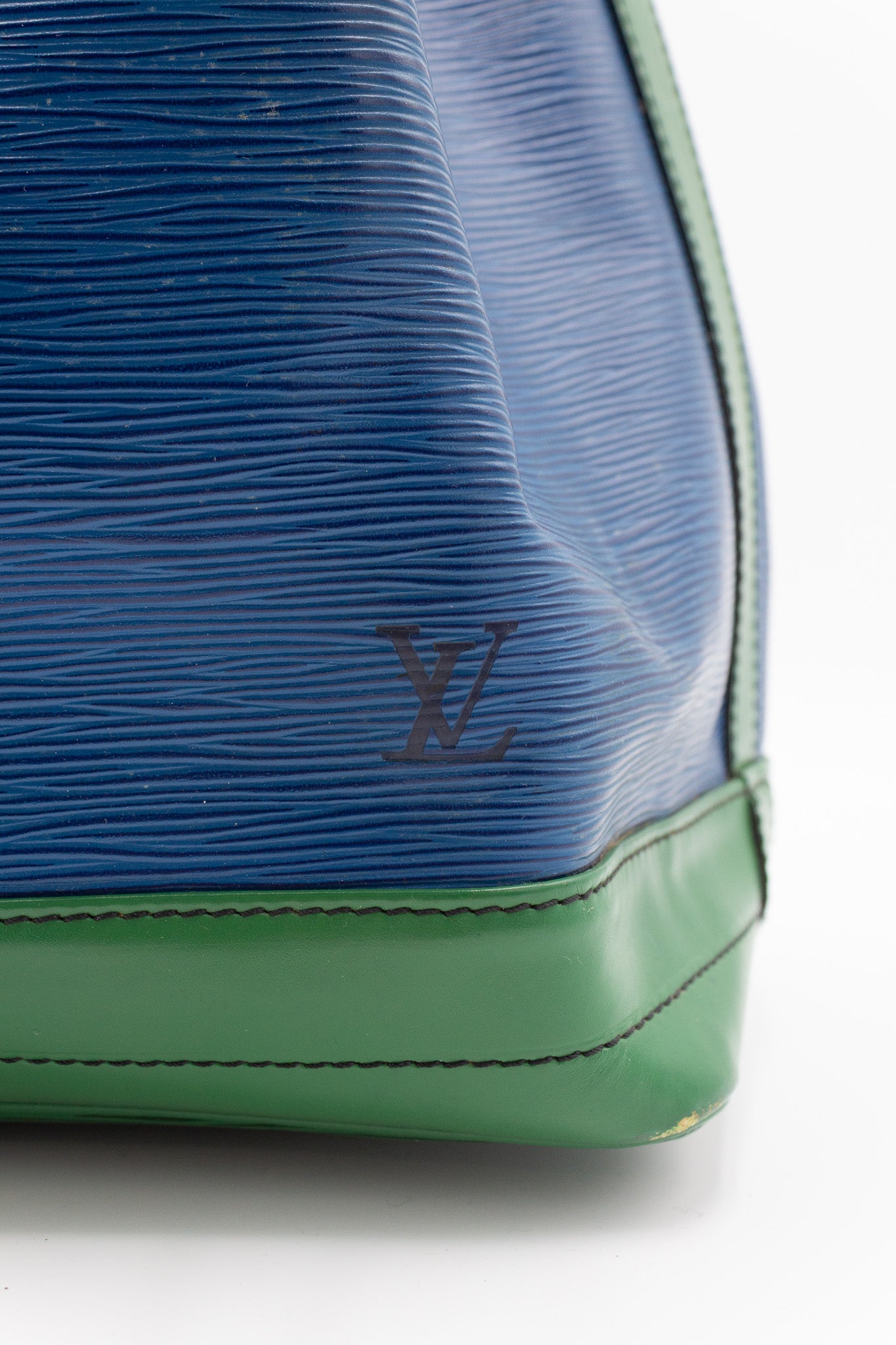 Louis Vuitton Noé Blue and Green Epi Leather Bucket Bag