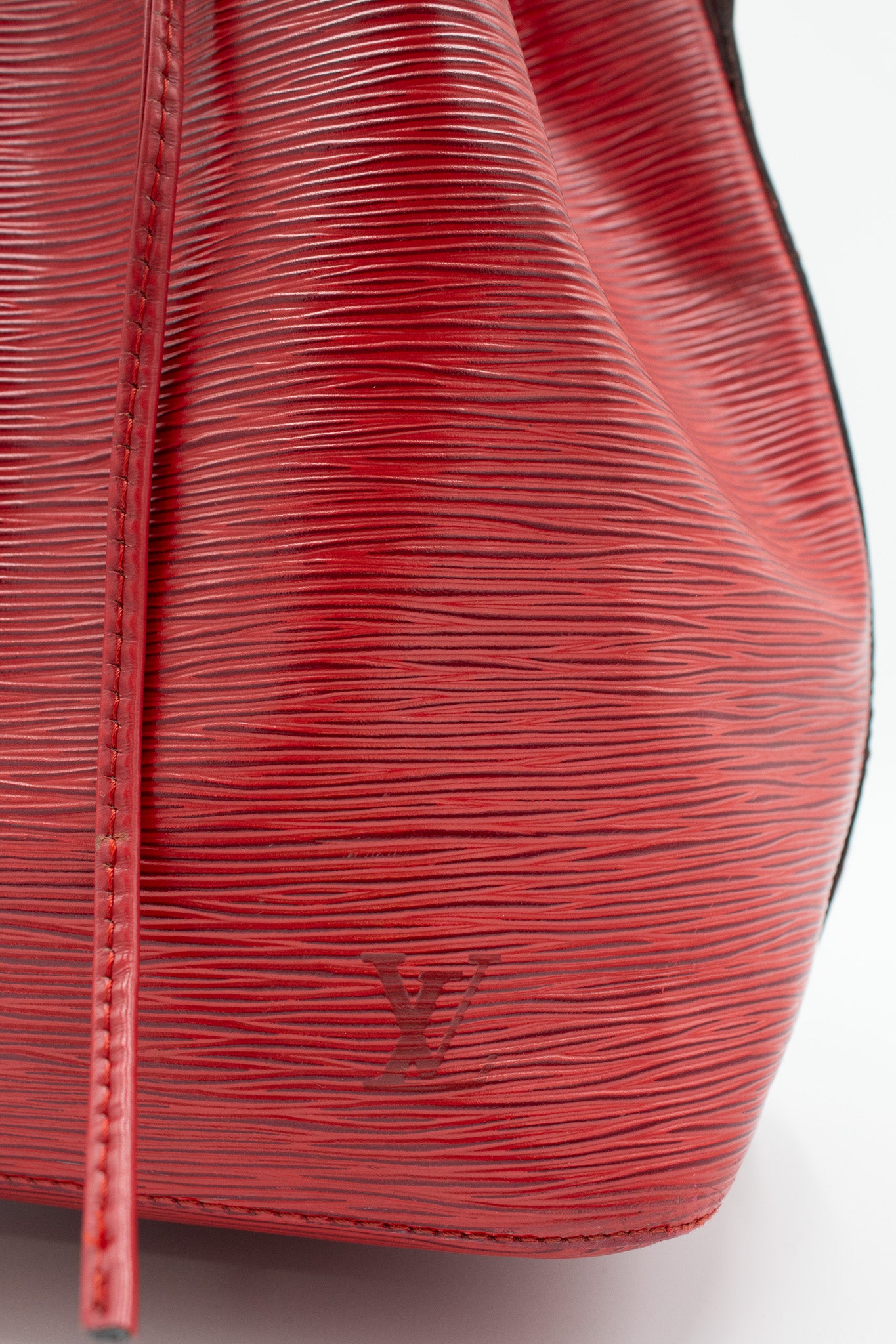 Louis Vuitton Noé Red Epi Leather Bucket Bag