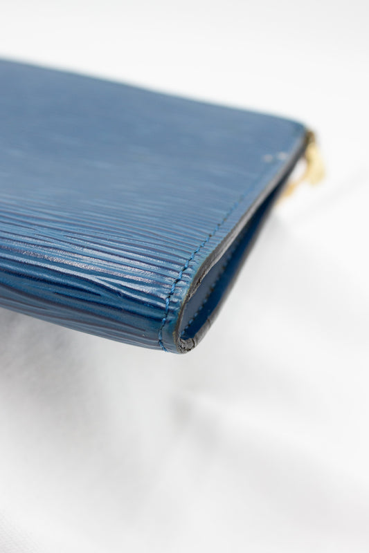 Louis Vuitton Blue Epi Leather Pochette