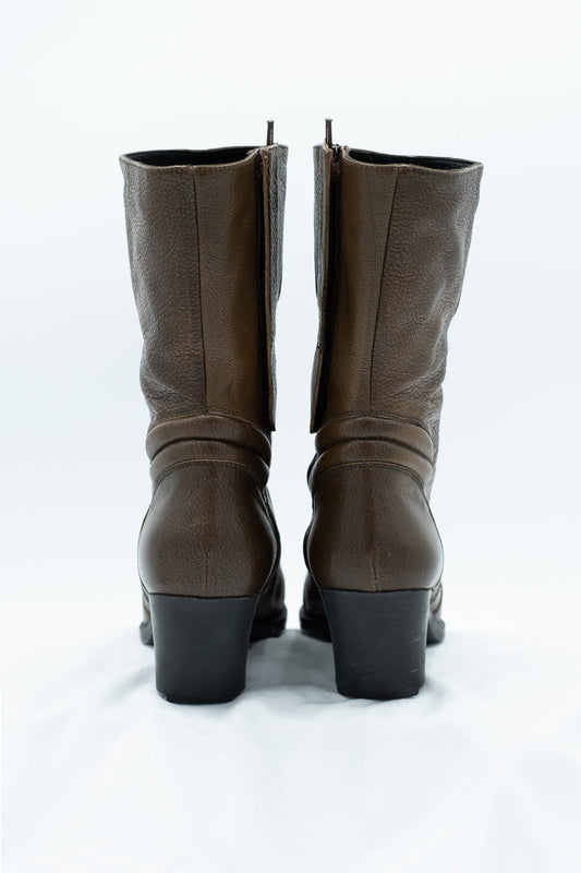 Miu Miu brown leather boots – late 1990s runway