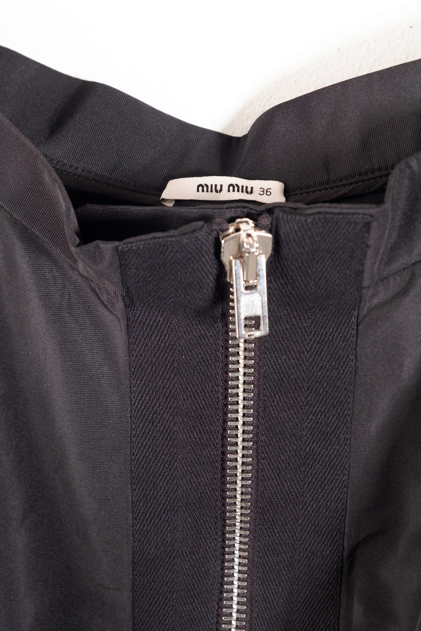Women's Miu Miu Black Nylon Zipped Skirt