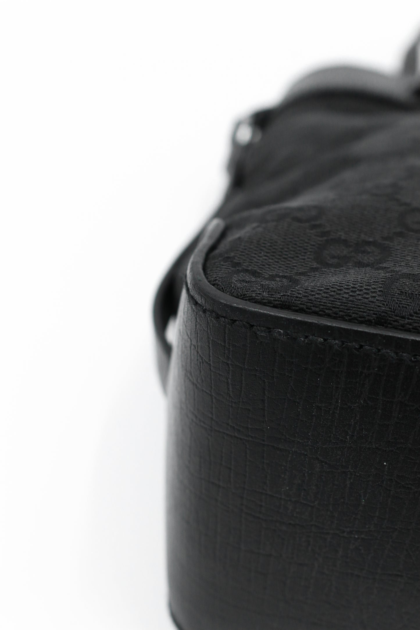 Borsa a tracolla Gucci GG Canvas nera