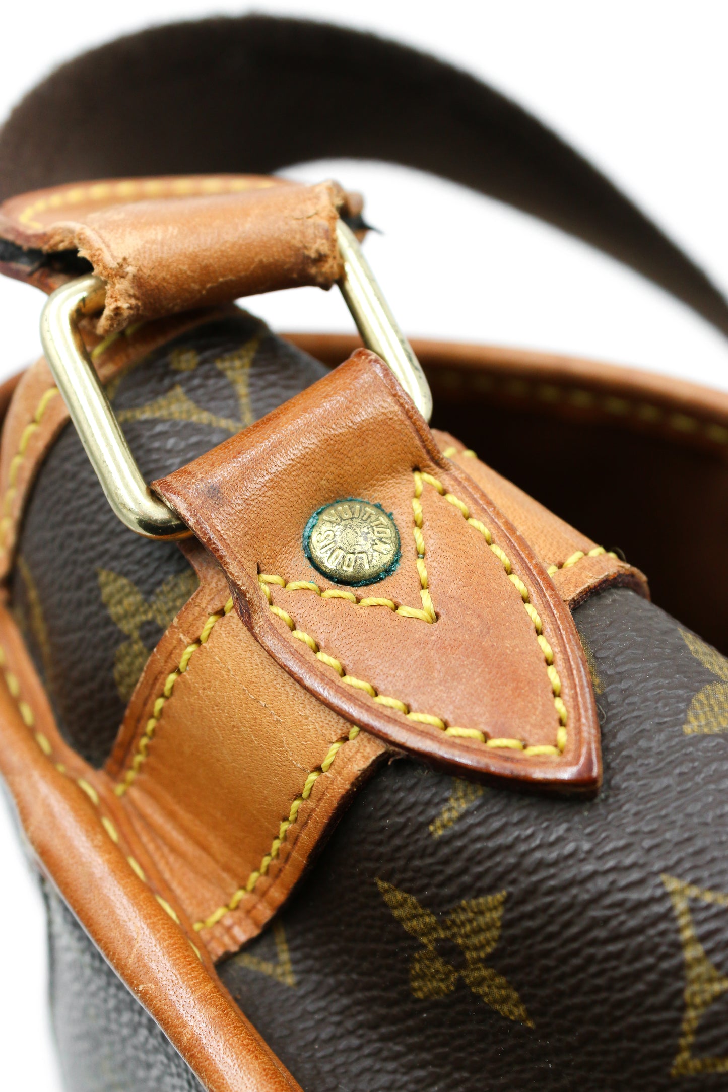 Louis Vuitton Gibecière Monogram