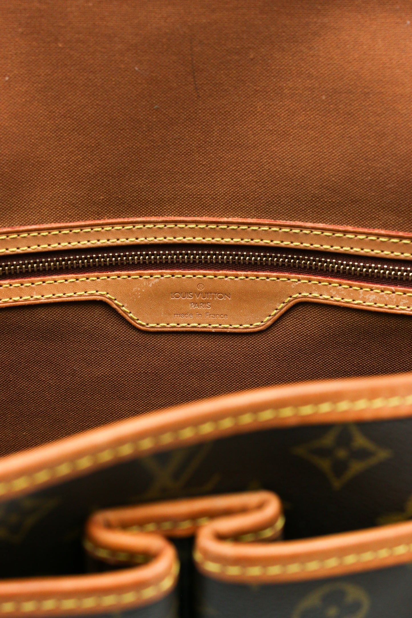 Louis Vuitton Gibecière Monogram