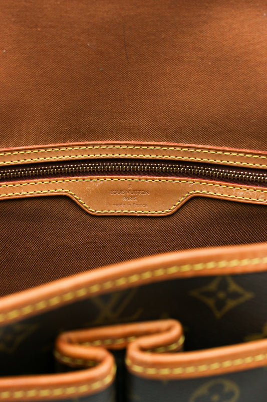 Louis Vuitton Gibecière Monogram