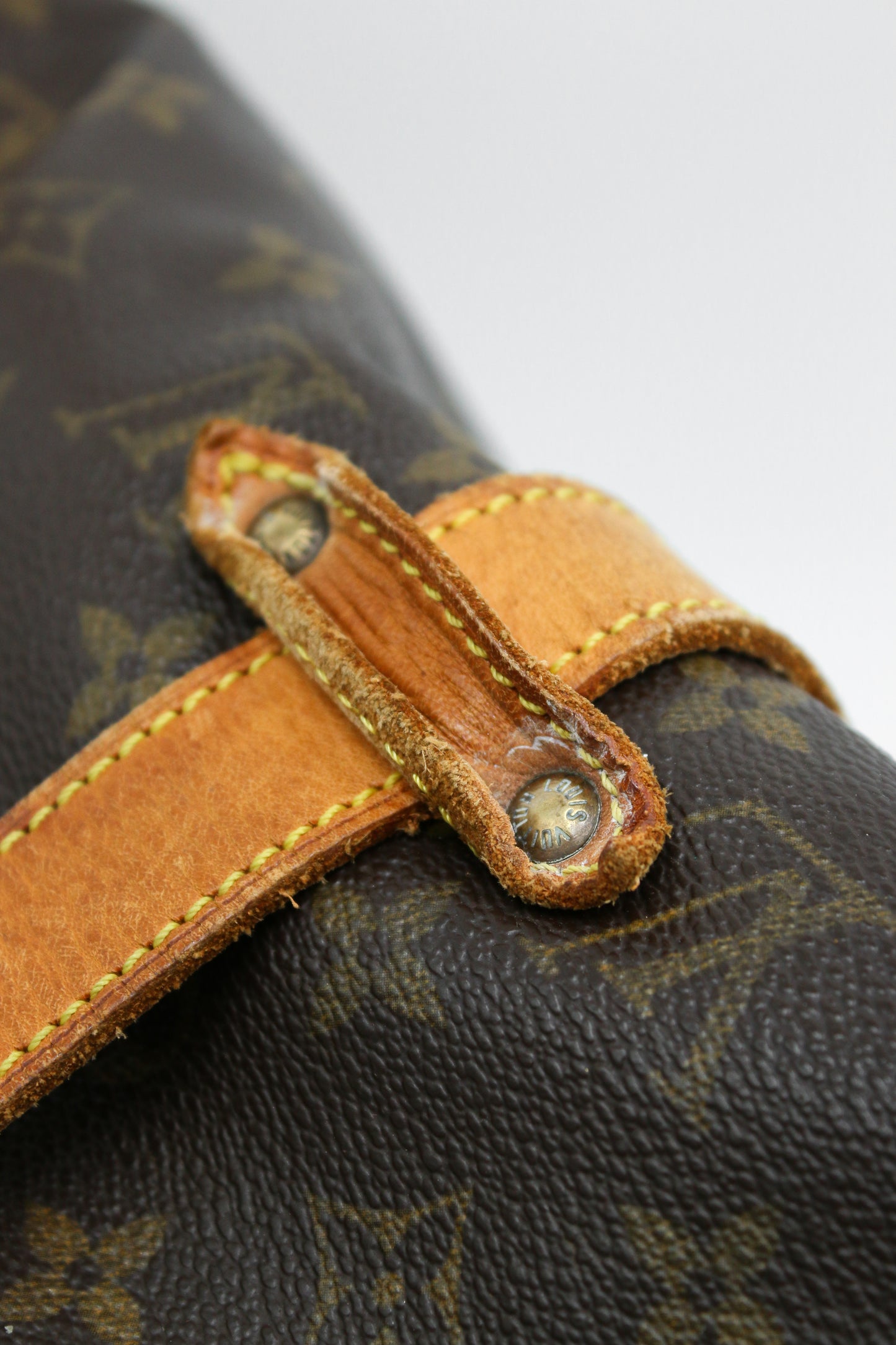 Monogramma Louis Vuitton Saumur 35