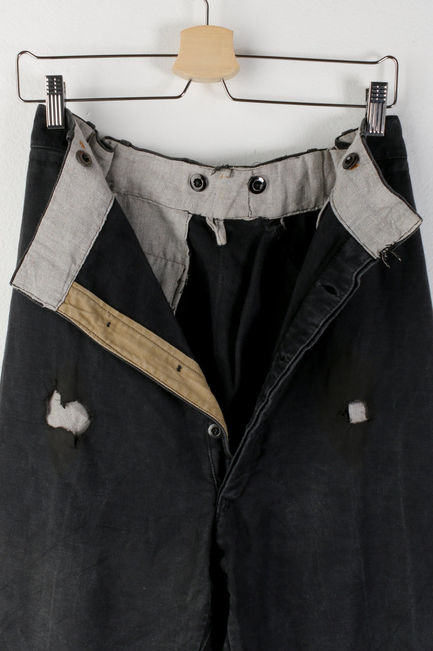 Pantaloni vintage neri scoloriti da uomo