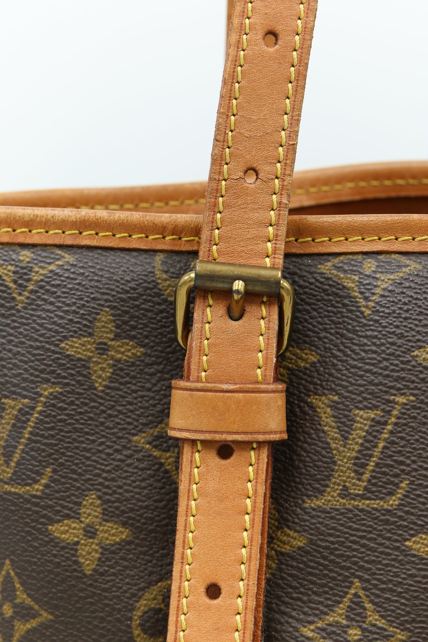 Louis Vuitton Bucket Monogram