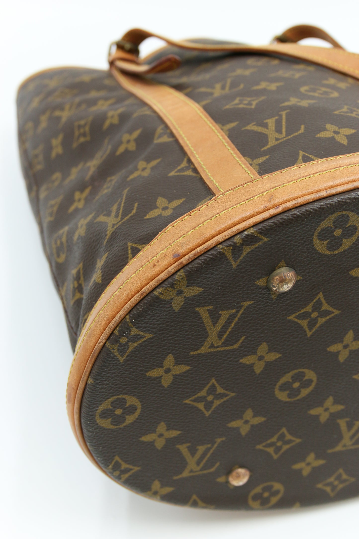 Louis Vuitton Bucket Monogram
