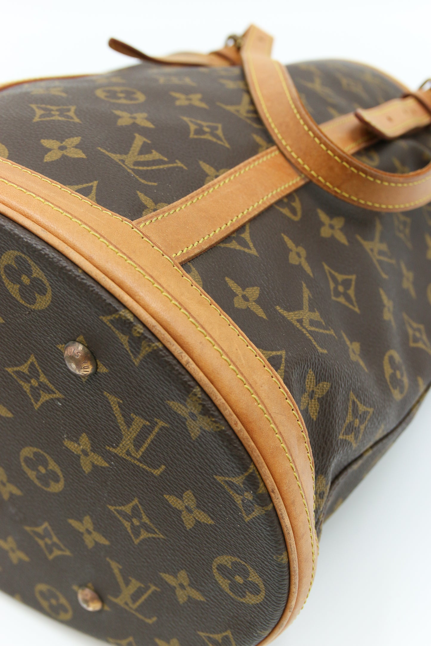 Louis Vuitton Bucket Monogram