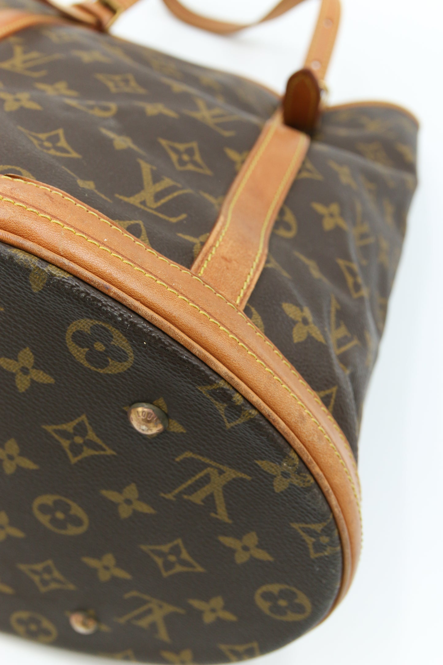 Louis Vuitton Bucket Monogram