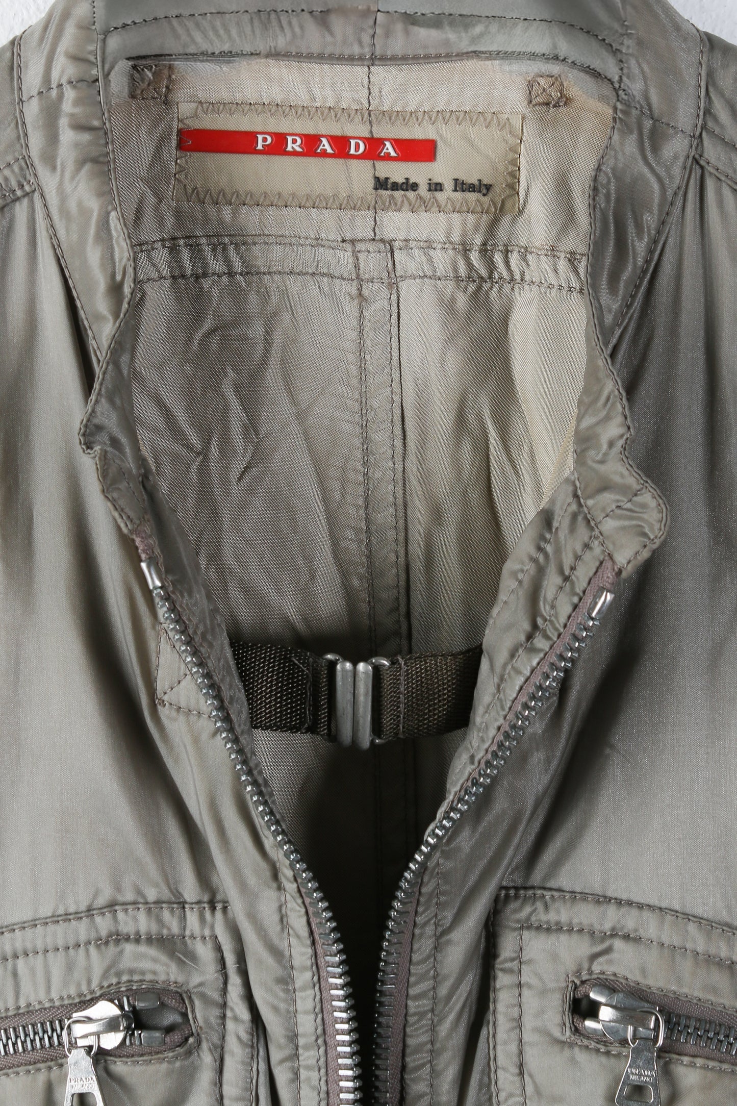 Gilet tecnico in nylon Prada Linea Rossa 