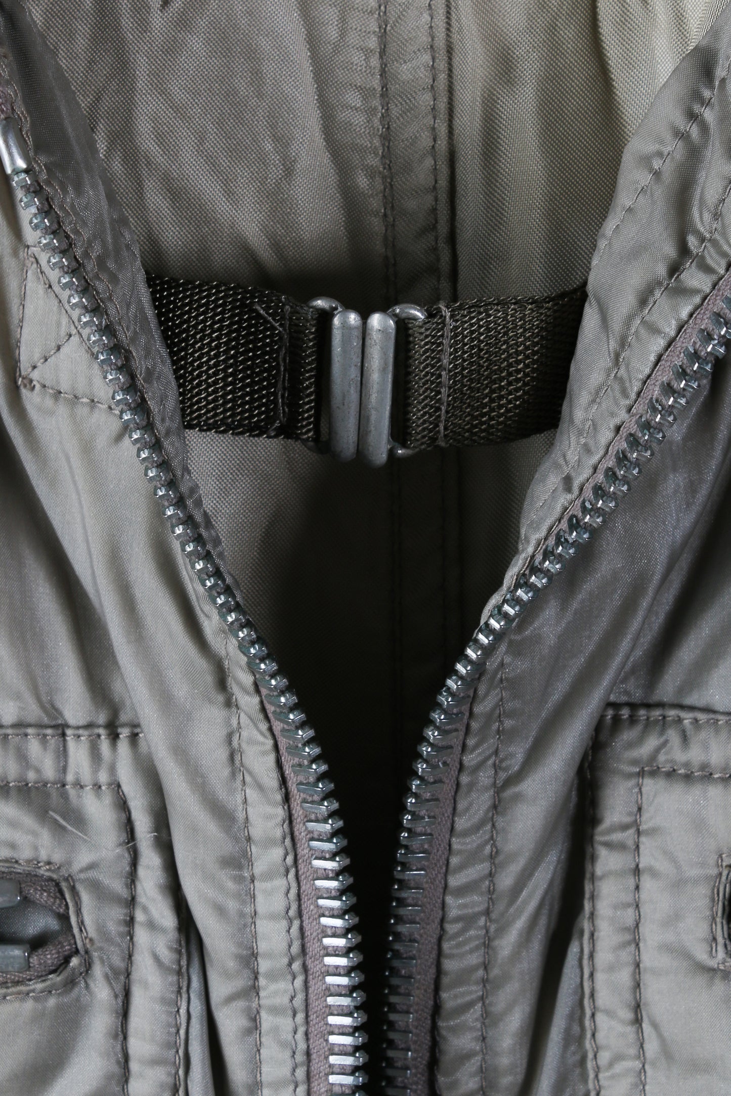 Gilet tecnico in nylon Prada Linea Rossa 