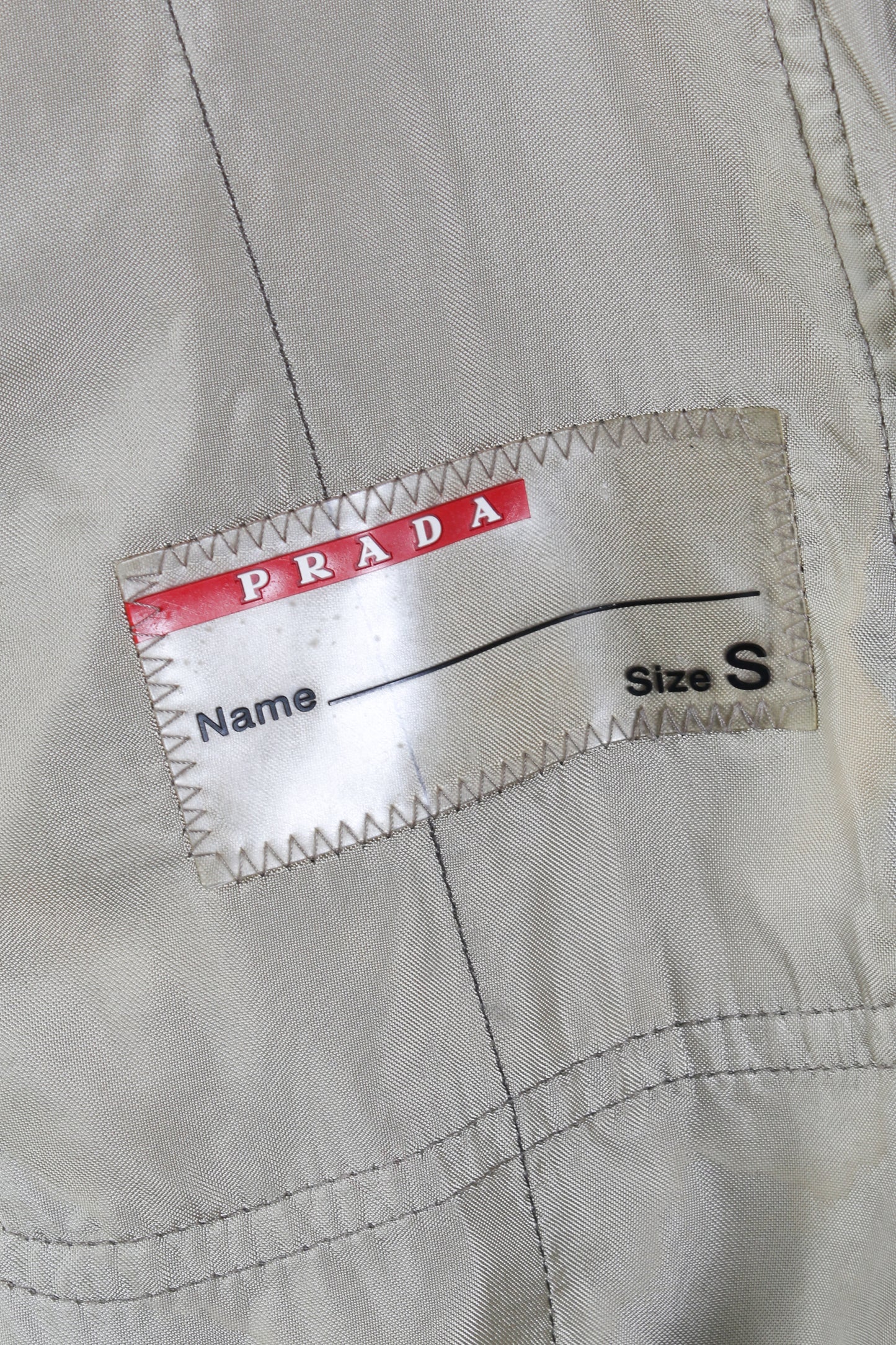 Gilet tecnico in nylon Prada Linea Rossa 