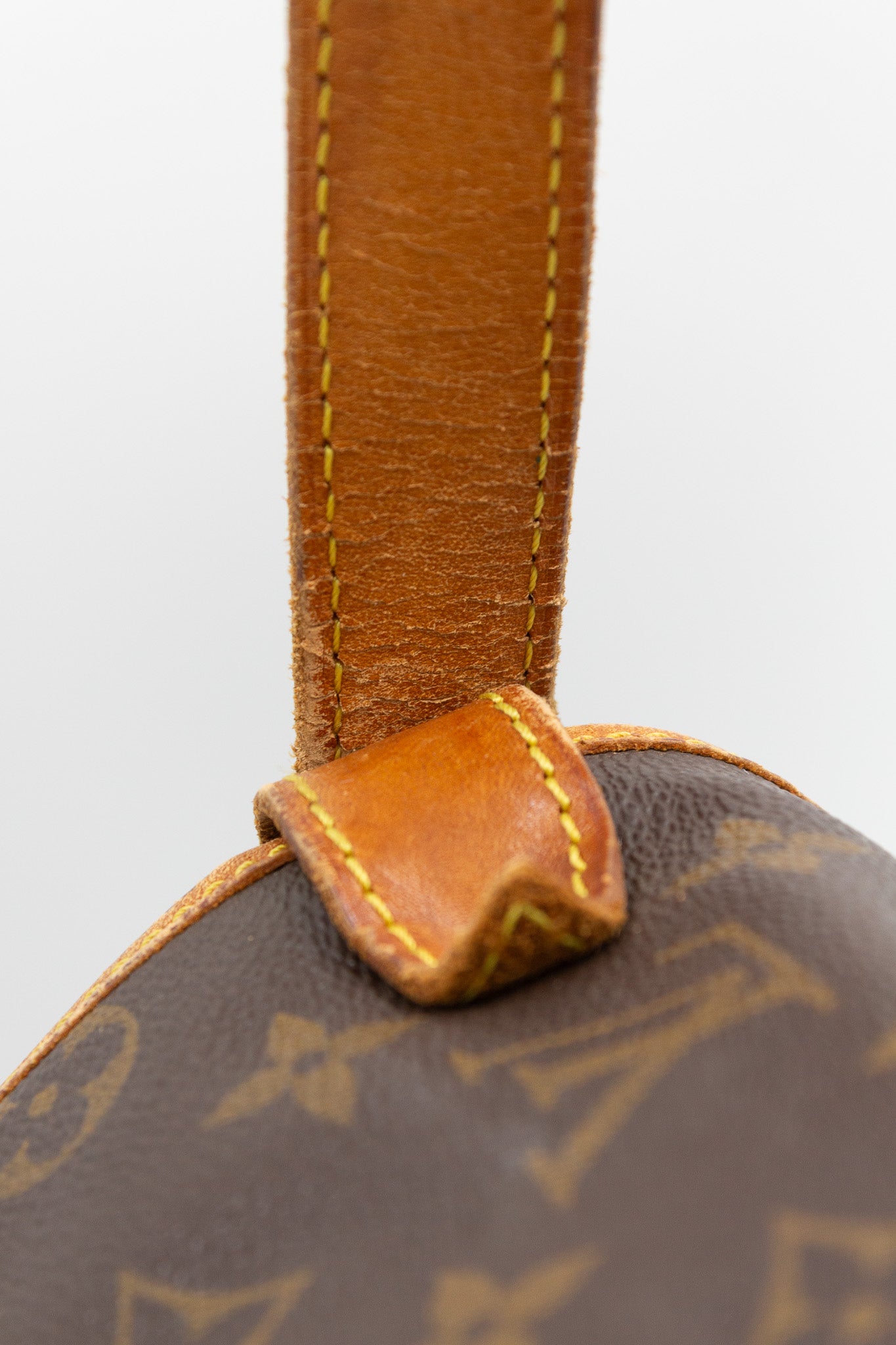Louis Vuitton Saumur Monogram Canvas Shoulder Bag