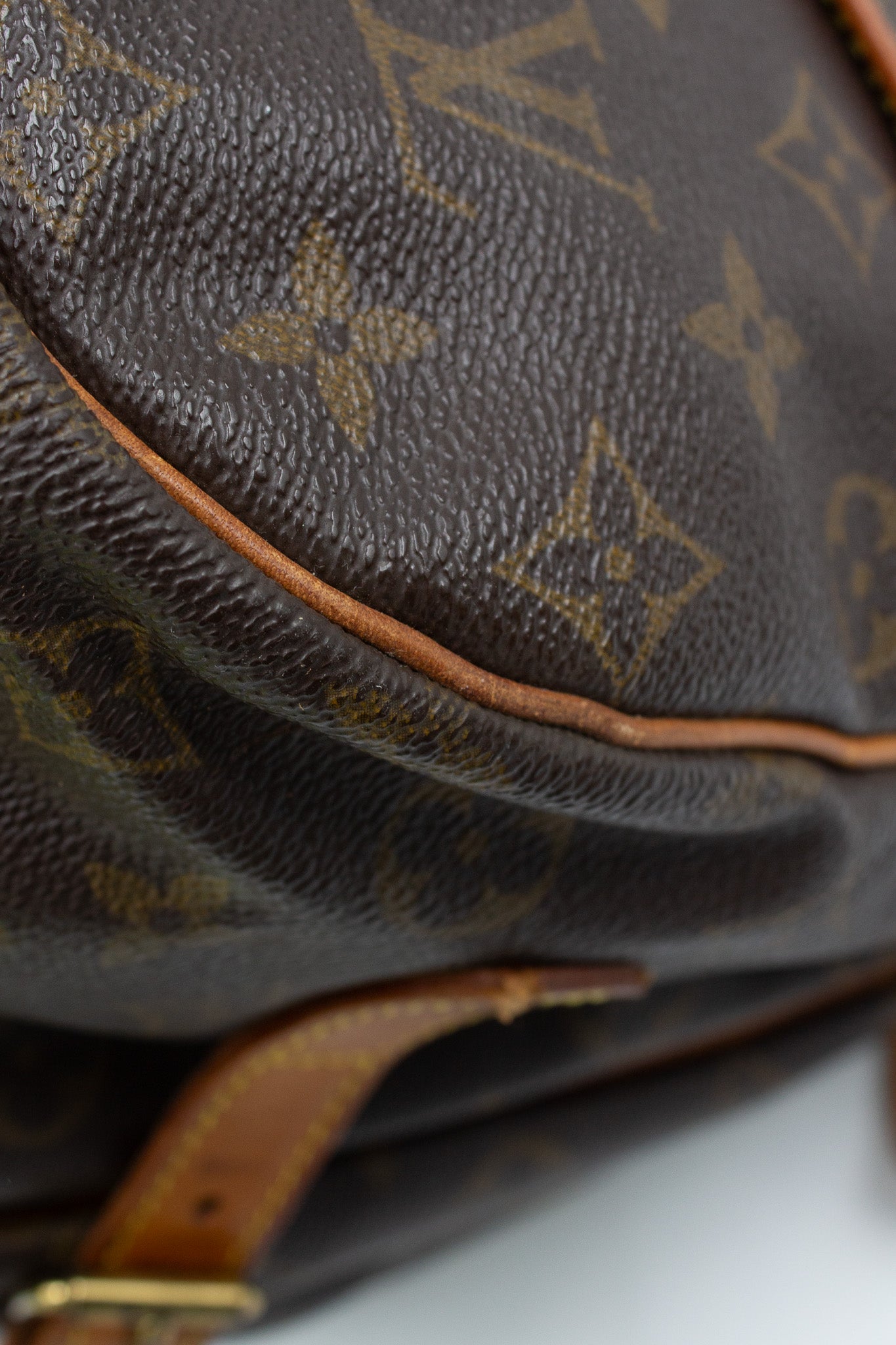 Louis Vuitton Saumur Monogram Canvas Shoulder Bag