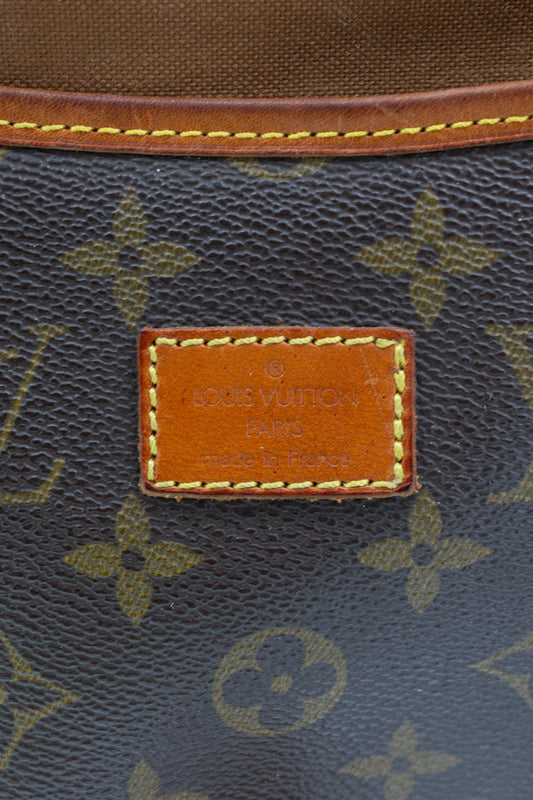 Louis Vuitton Saumur Monogram Canvas Shoulder Bag
