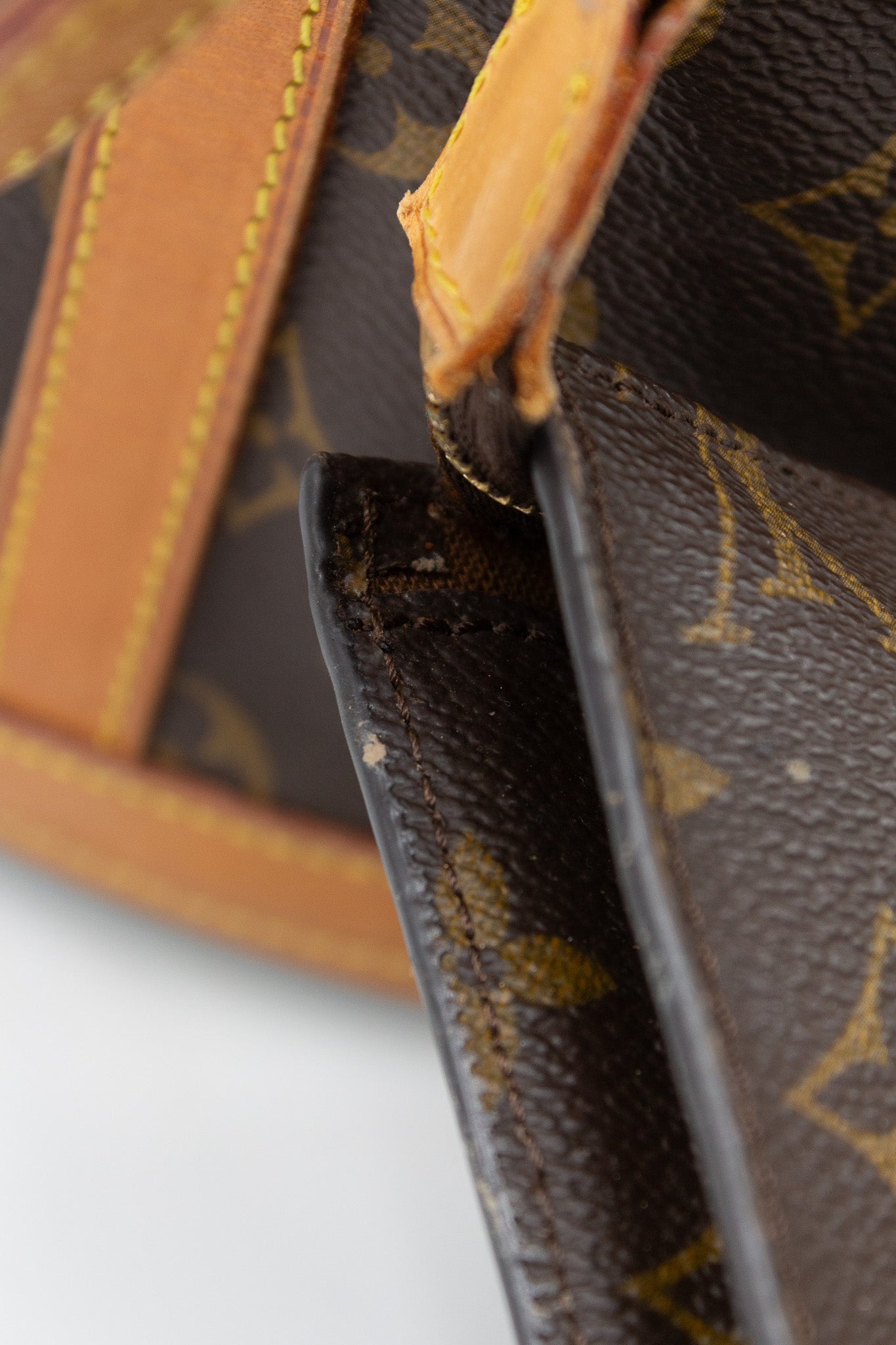 Louis Vuitton Bucket