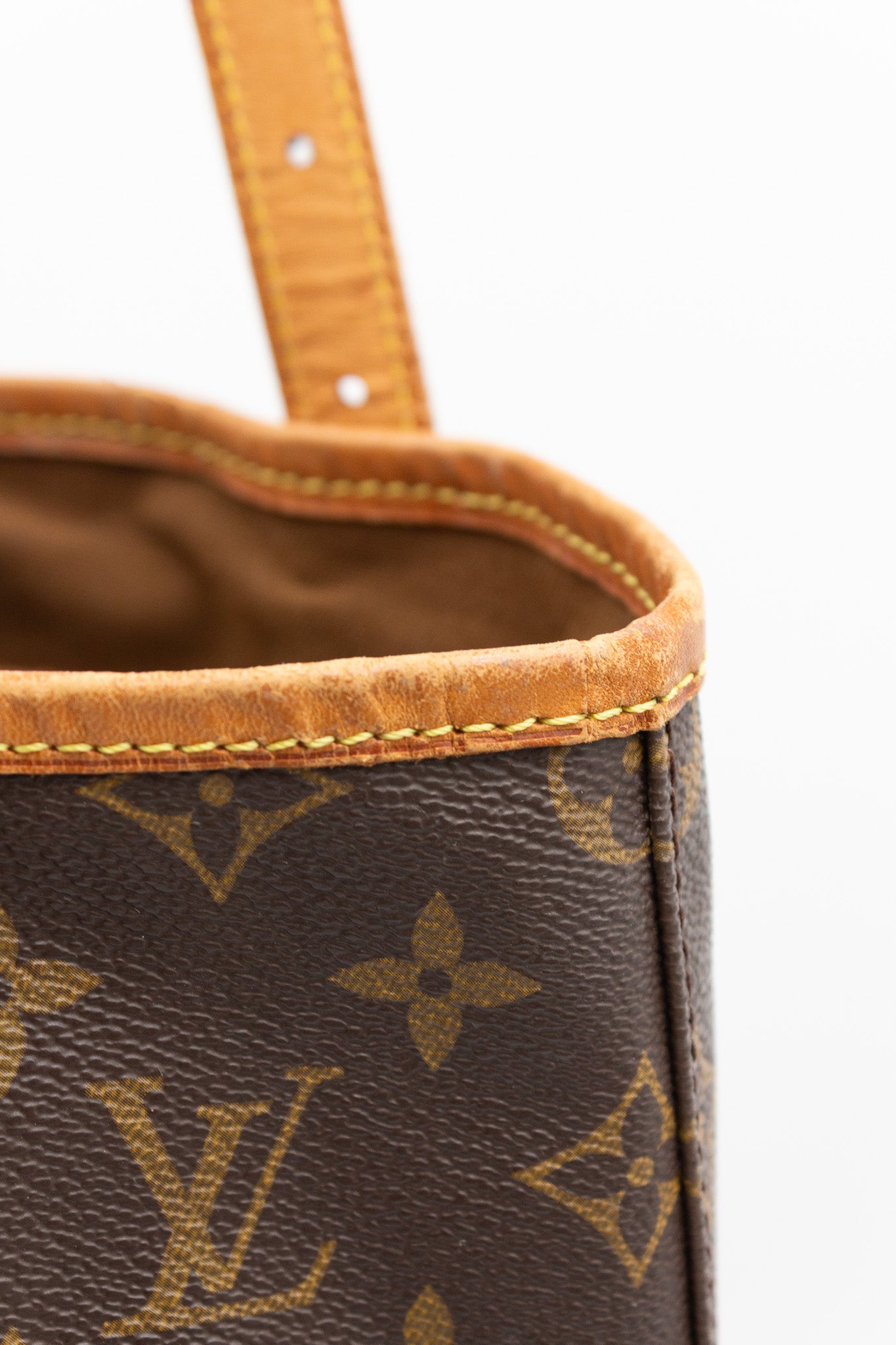 Louis Vuitton Bucket