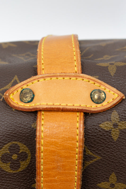 Louis Vuitton Saumur GM Monogram Canvas – Vintage Crossbody Bag